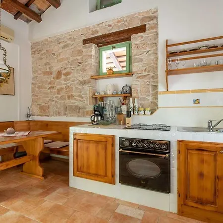 Casa *